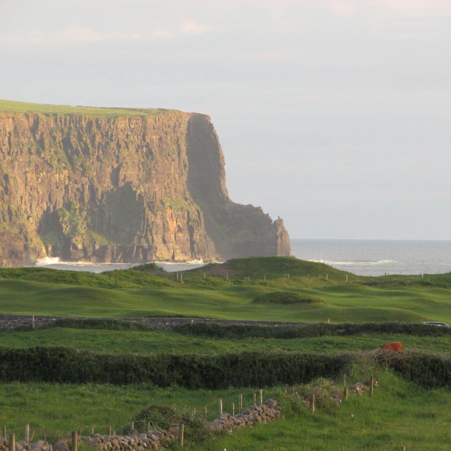 Hôtel Gaoth Na Mara à Doolin Extérieur photo