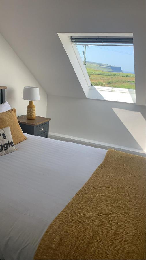 Hôtel Gaoth Na Mara à Doolin Extérieur photo